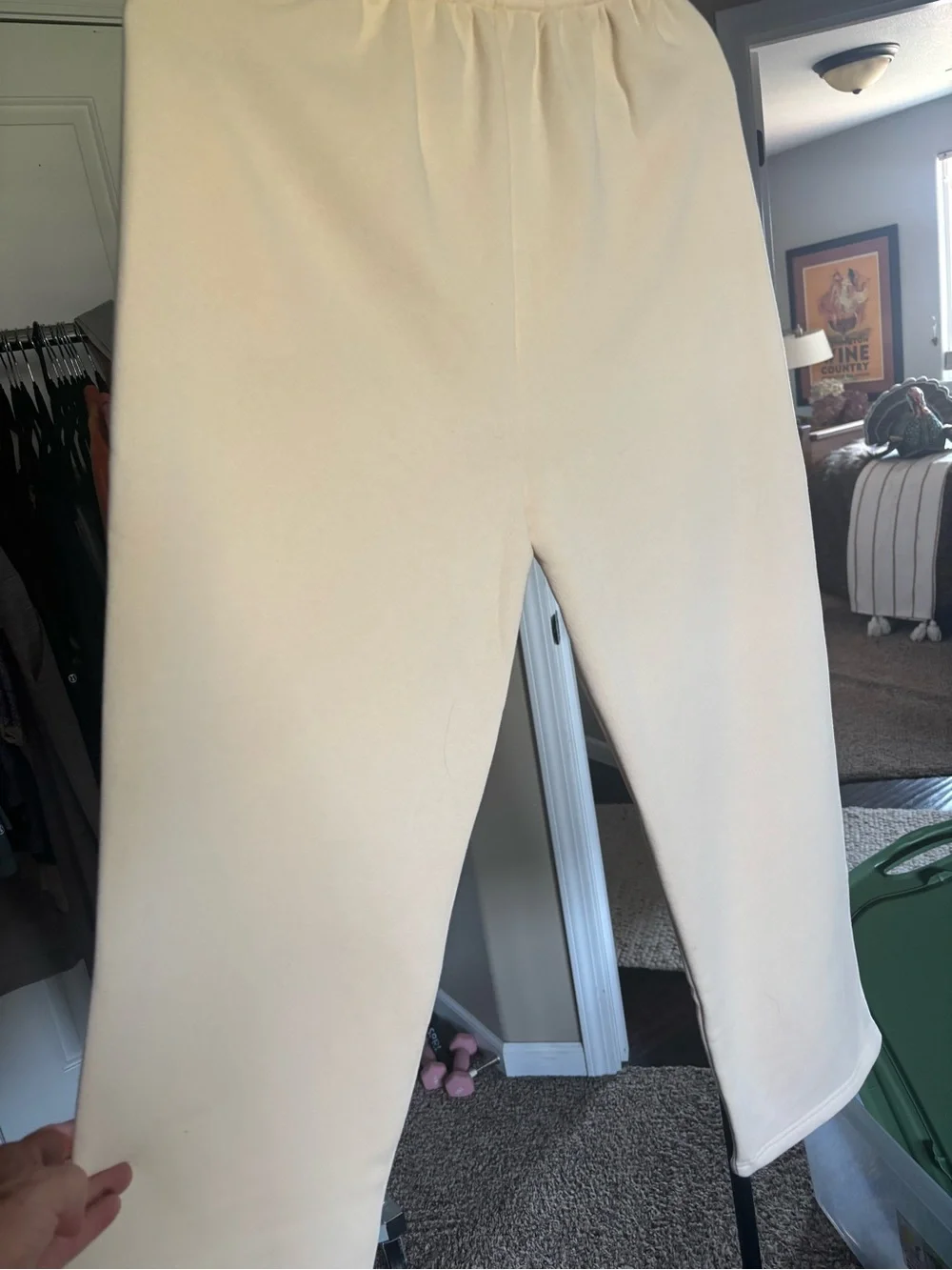 ALO Yoga Kids Cream Sweatpants with Subtle Logo
